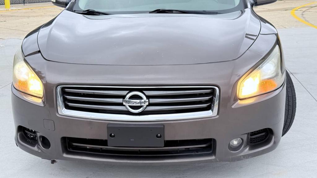 2013 Nissan Maxima - $2,900