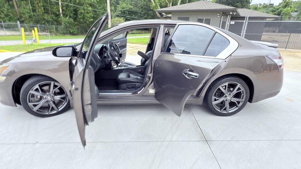 2013 Nissan Maxima - $2,900