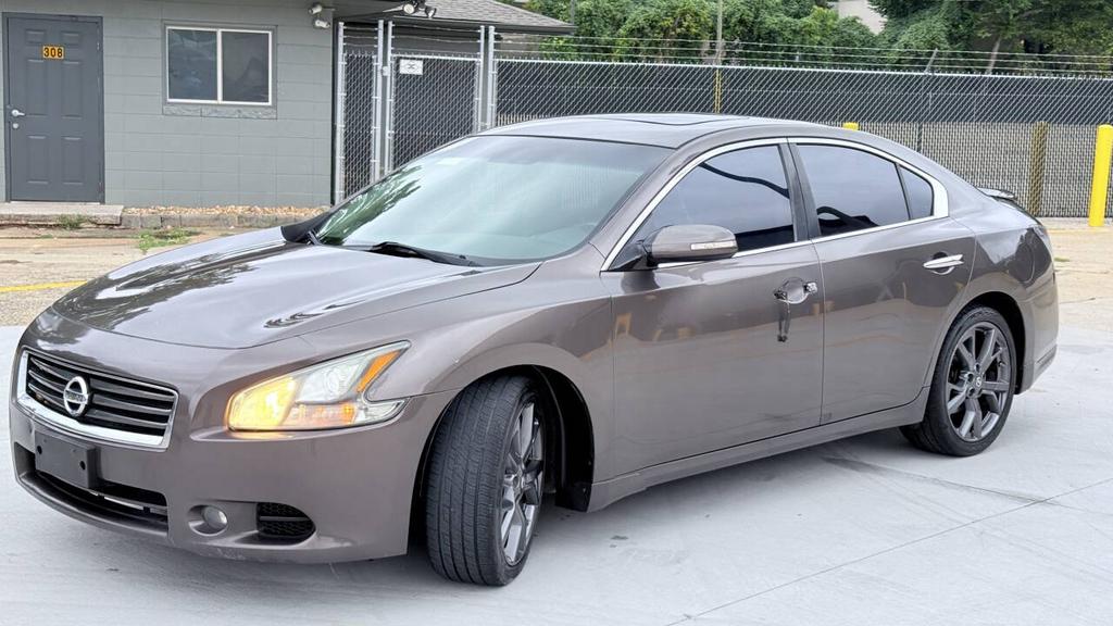 2013 Nissan Maxima - $2,900