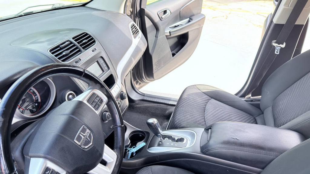 2012 Dodge Journey - $4,500