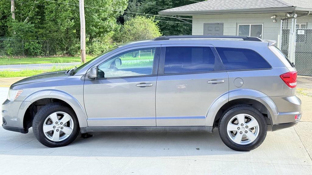 2012 Dodge Journey - $4,500