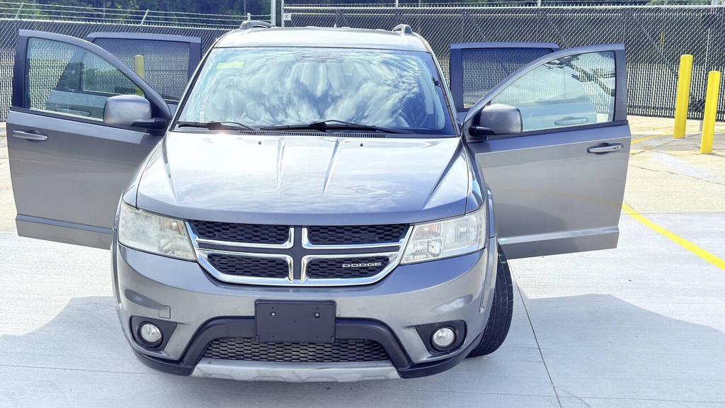 2012 Dodge Journey - $4,500