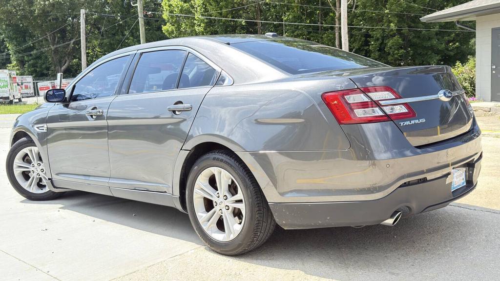 2015 Ford Taurus - $5,500