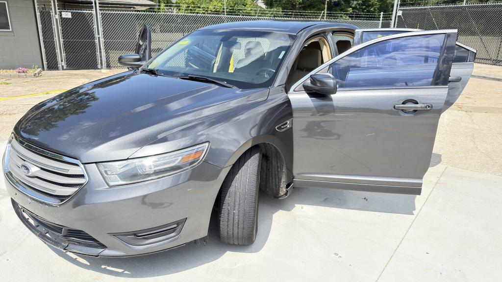 2015 Ford Taurus - $5,500