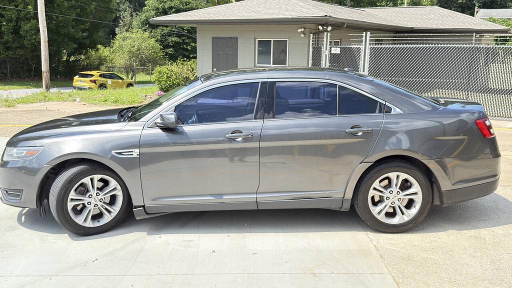 2015 Ford Taurus - $5,500