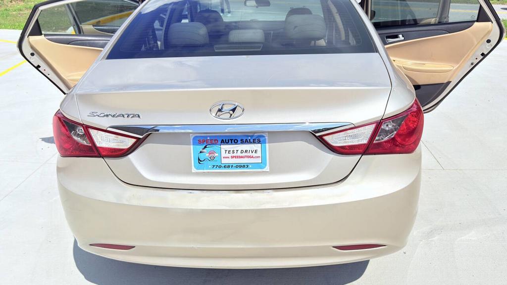 2011 Hyundai Sonata - $3,700