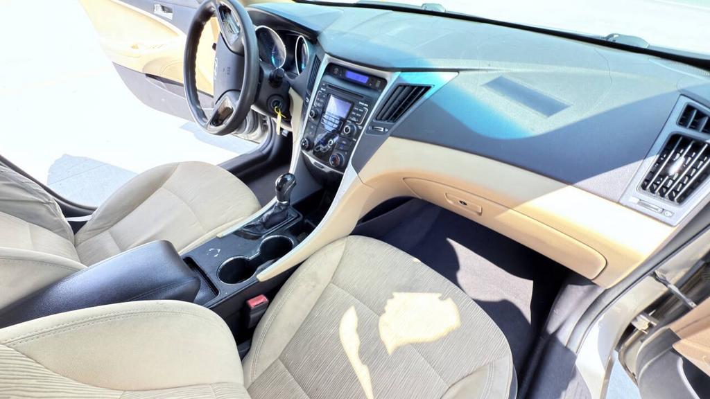 2011 Hyundai Sonata - $3,700
