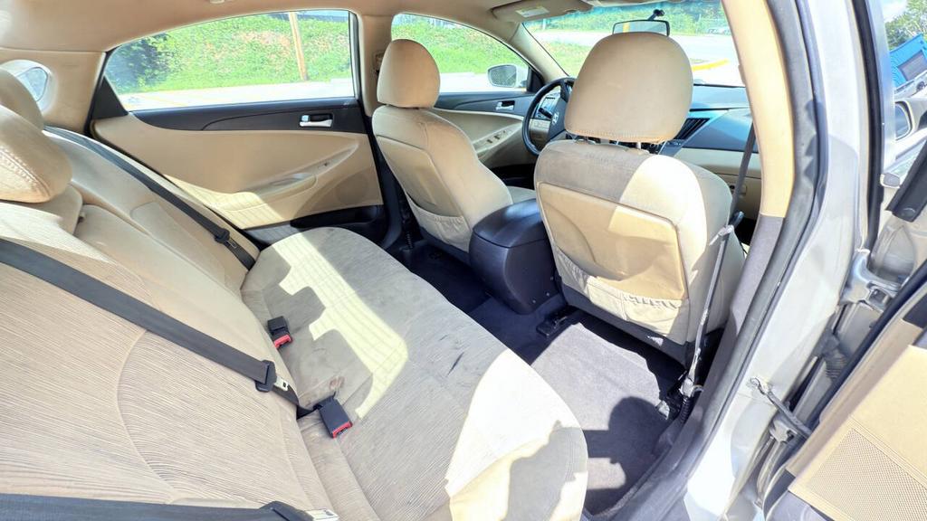 2011 Hyundai Sonata - $3,700