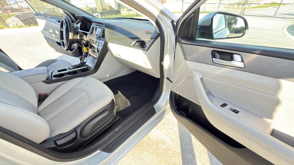 2015 Hyundai Sonata - $7,500