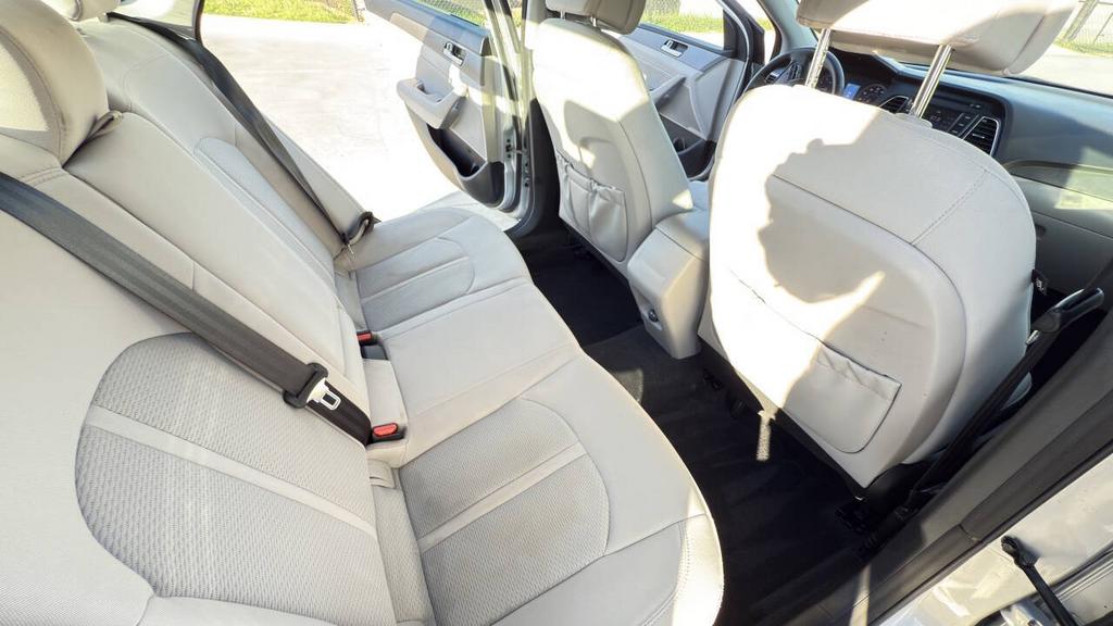 2015 Hyundai Sonata - $7,500