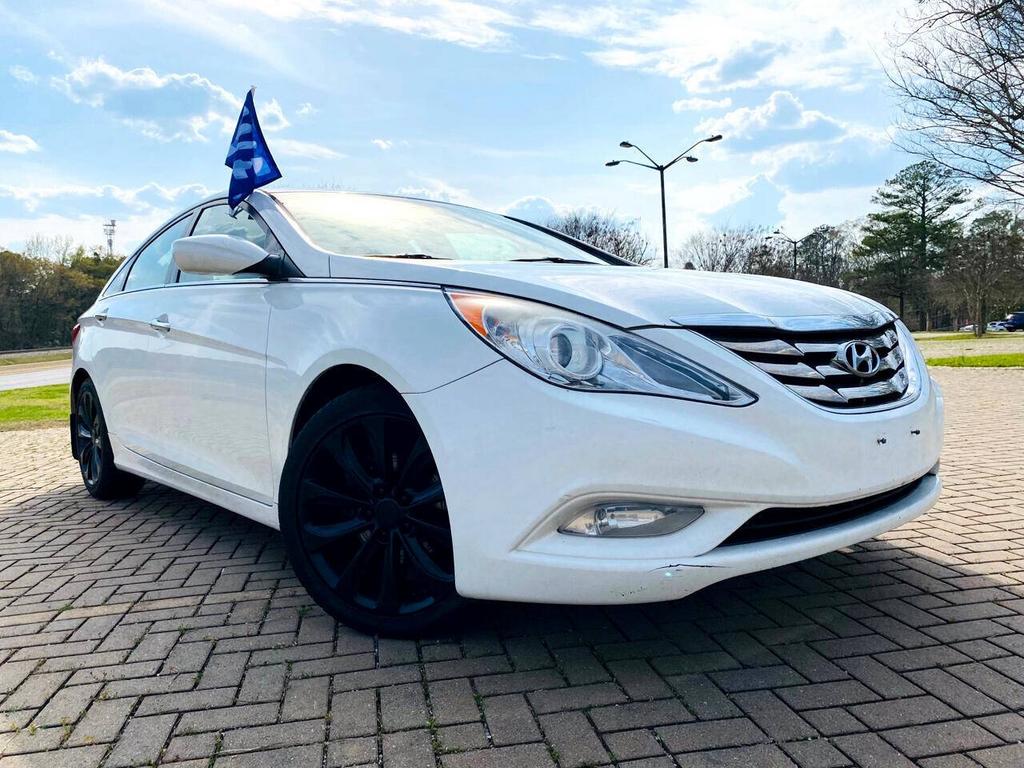 2012 Hyundai Sonata - $7,500