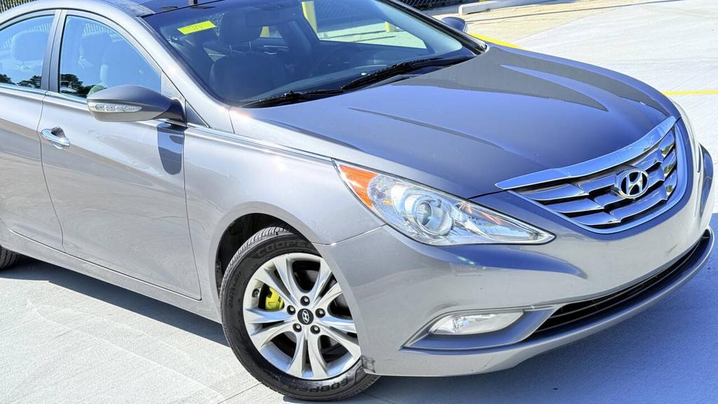 2013 Hyundai Sonata - $7,500