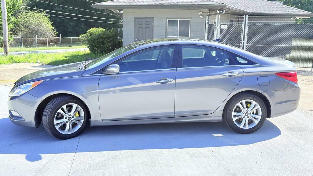 2013 Hyundai Sonata - $7,500