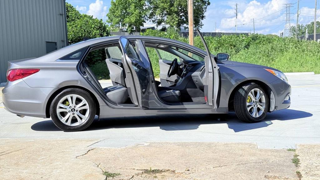 2013 Hyundai Sonata - $7,500