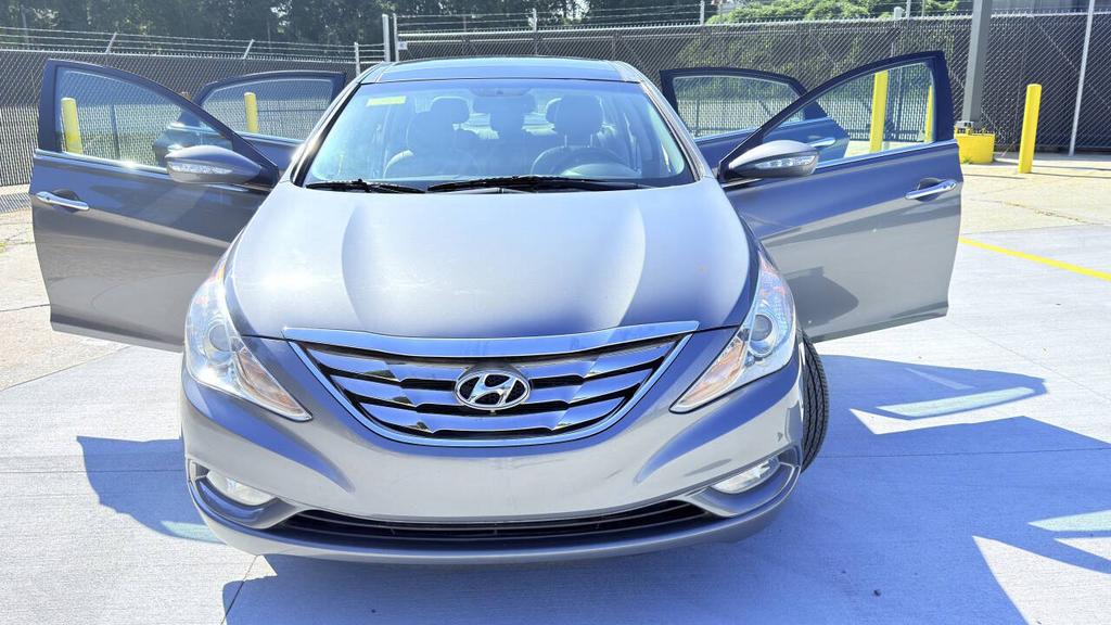 2013 Hyundai Sonata - $7,500