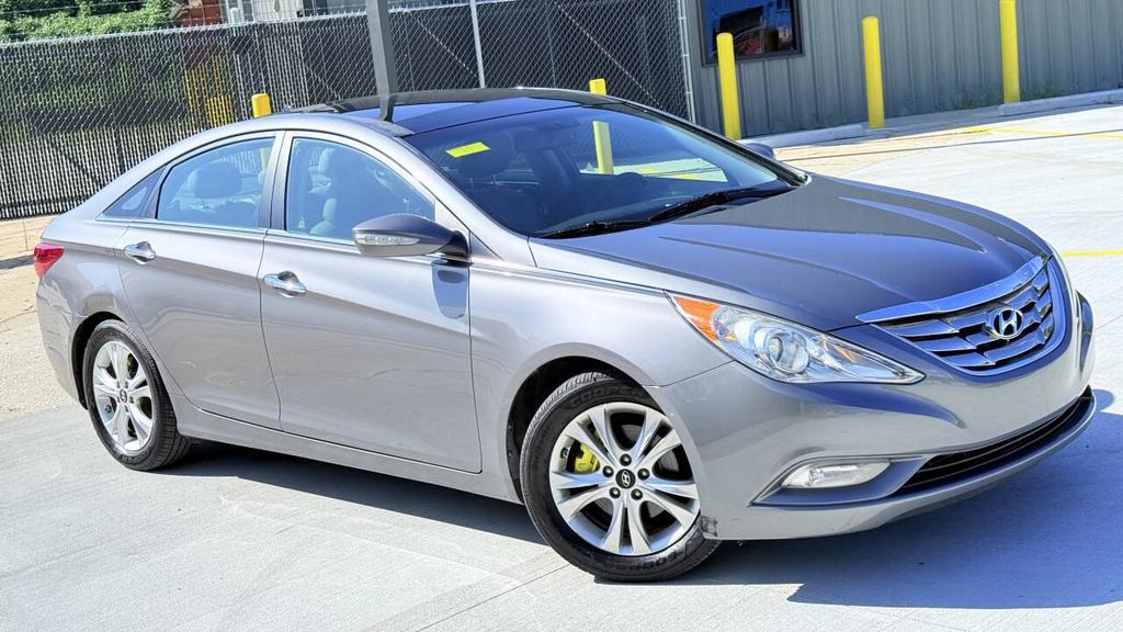 2013 Hyundai Sonata - $7,500