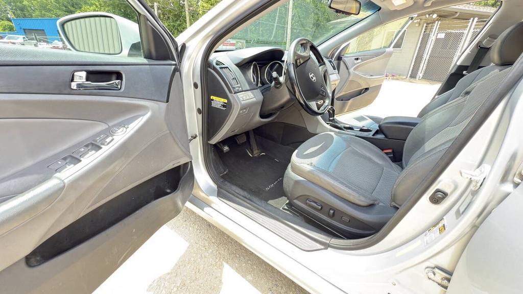 2013 Hyundai Sonata - $7,500