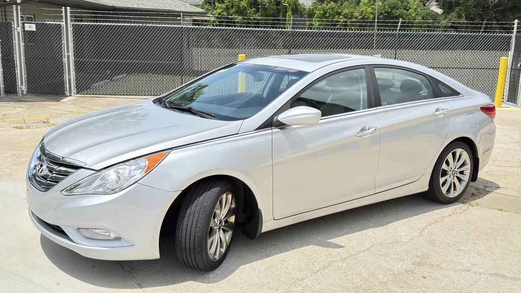 2013 Hyundai Sonata - $7,500