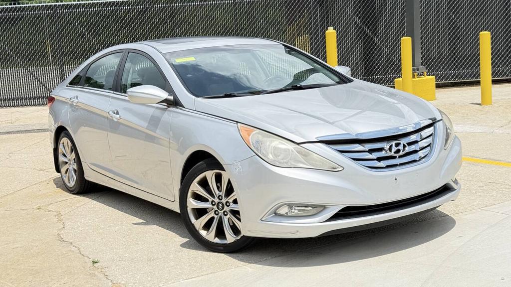 2013 Hyundai Sonata - $7,500