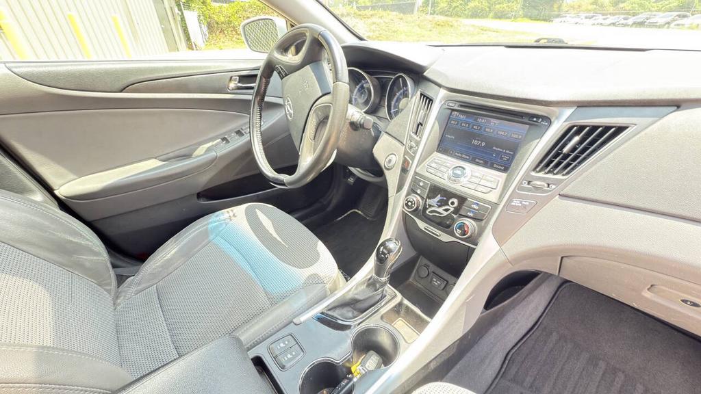 2013 Hyundai Sonata - $7,500