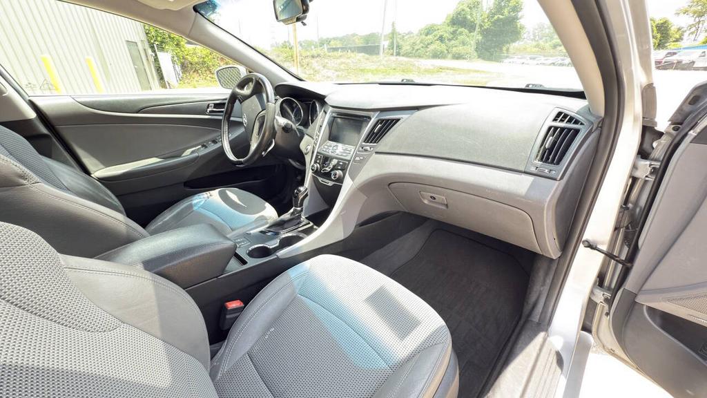2013 Hyundai Sonata - $7,500