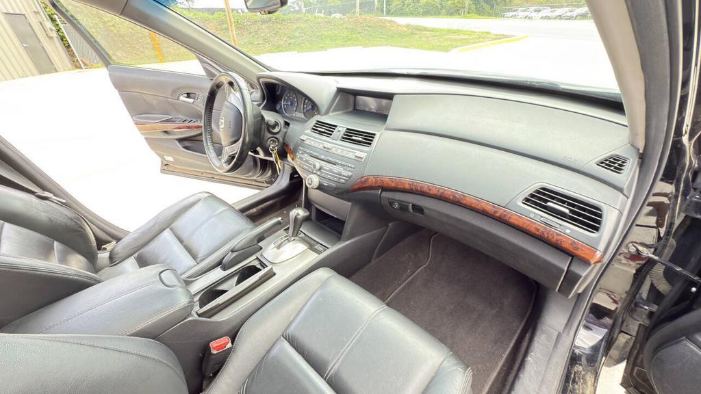 2010 Honda Accord - $9,500