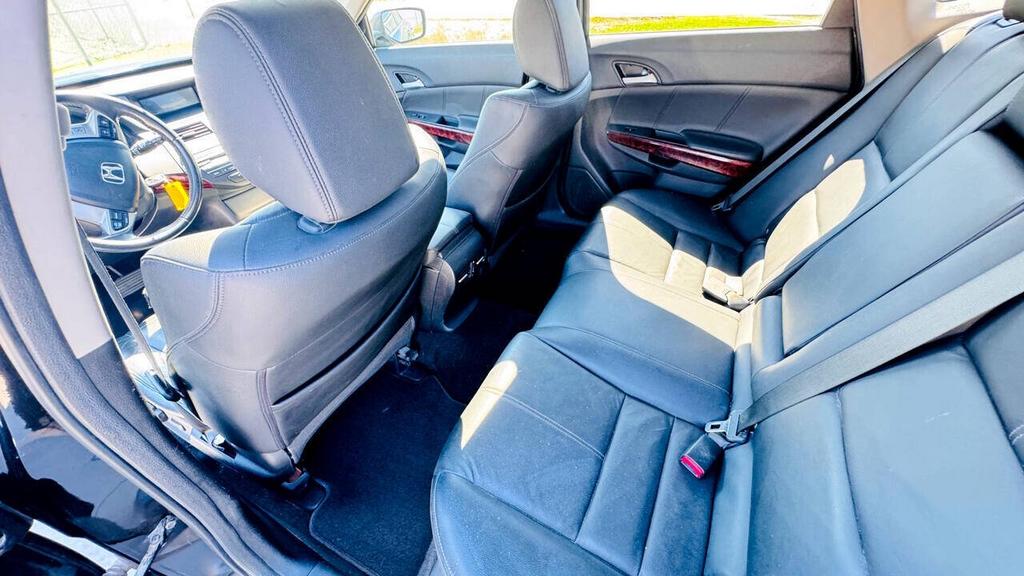2010 Honda Accord - $9,500