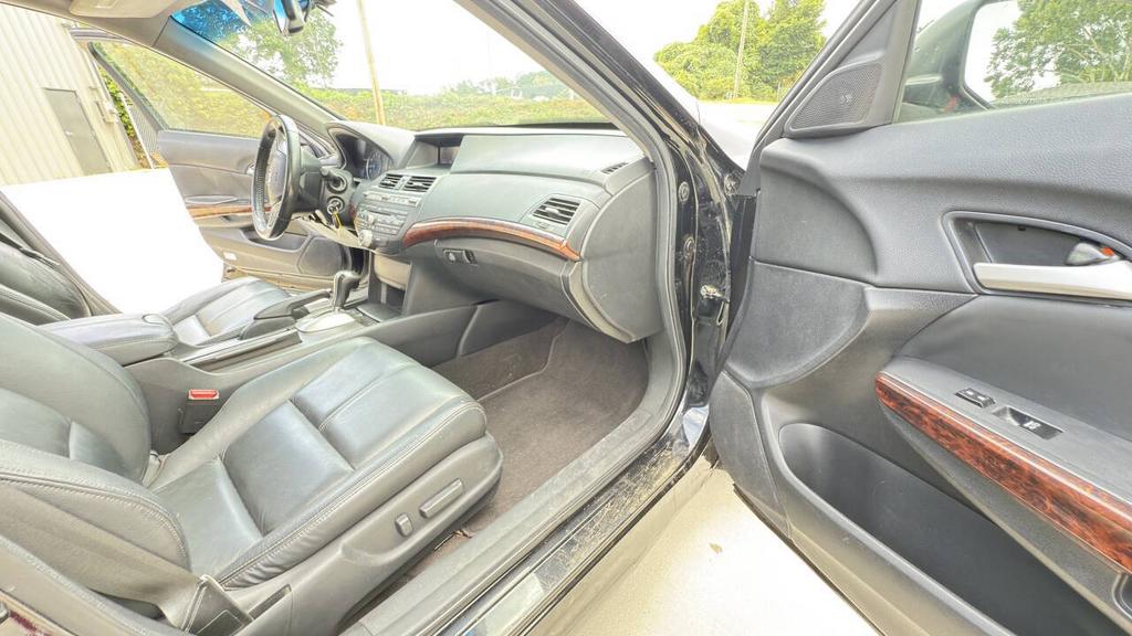2010 Honda Accord - $9,500