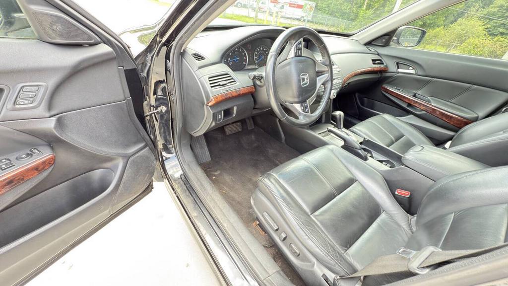 2010 Honda Accord - $9,500