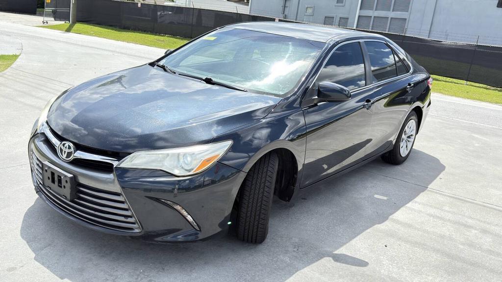 2015 Toyota Camry - $9,500