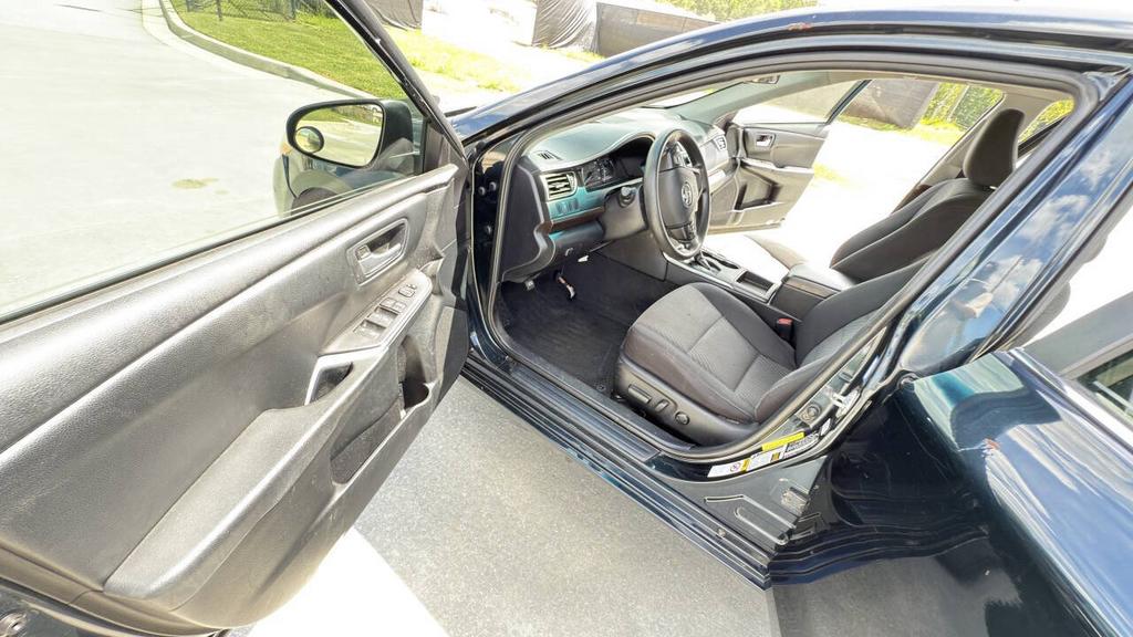 2015 Toyota Camry - $9,500