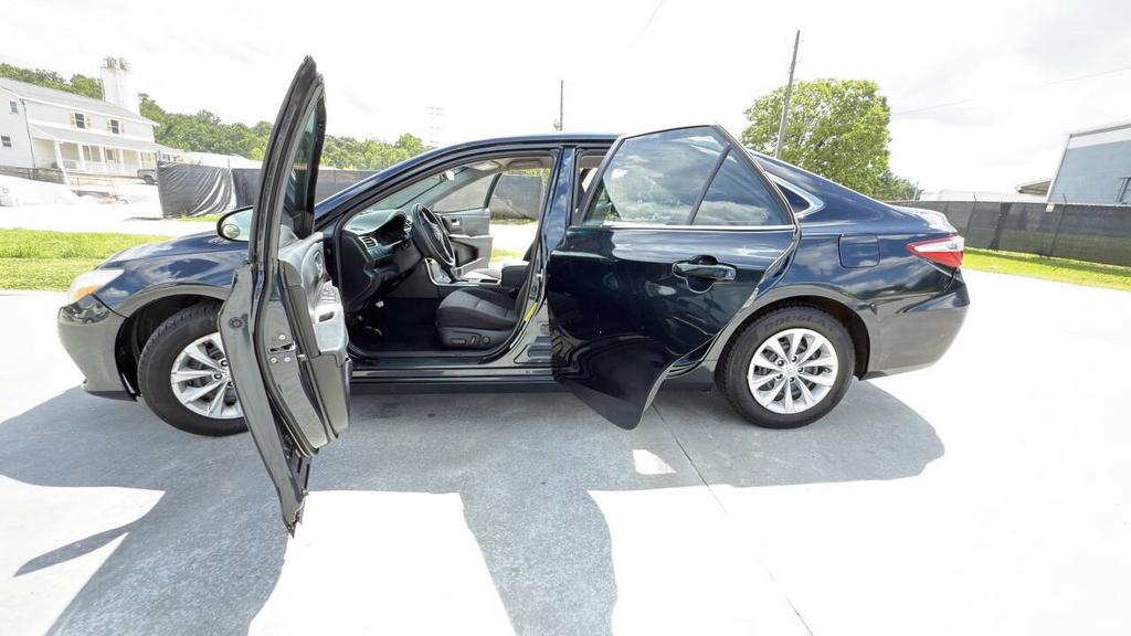 2015 Toyota Camry - $9,500