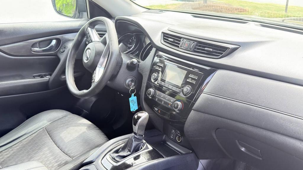 2017 Nissan Rogue - $5,800