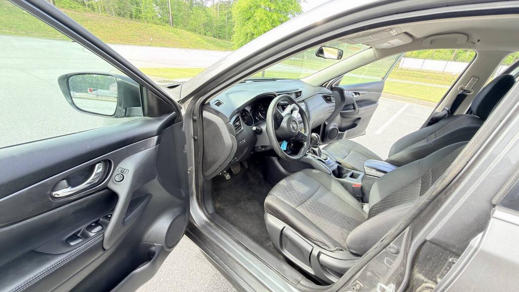 2017 Nissan Rogue - $5,800