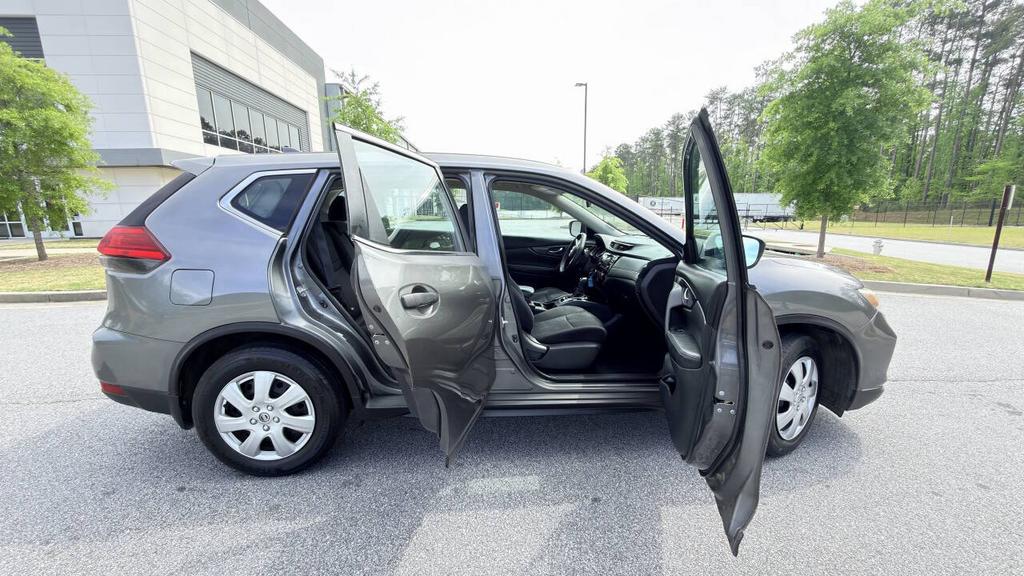 2017 Nissan Rogue - $5,800