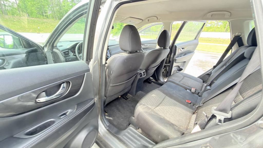 2017 Nissan Rogue - $5,800