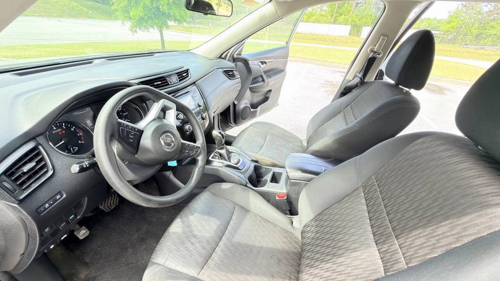 2017 Nissan Rogue - $5,800