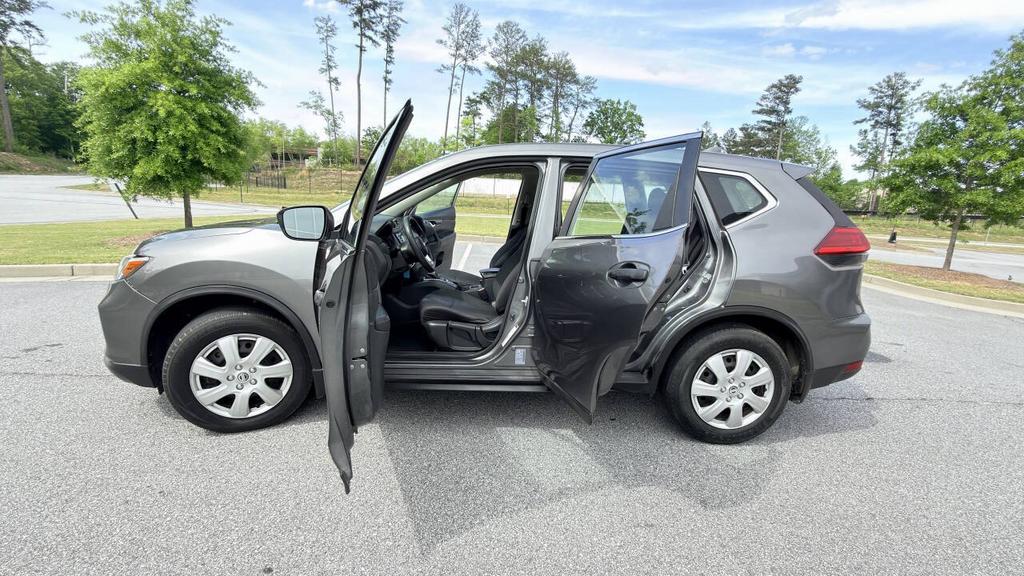 2017 Nissan Rogue - $5,800