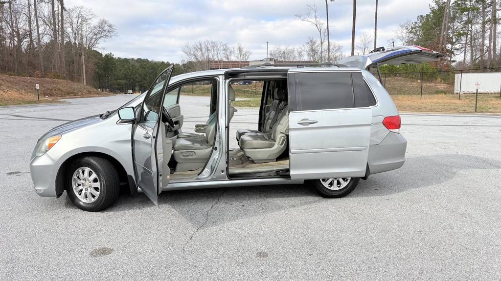 2010 Honda Odyssey - $3,950