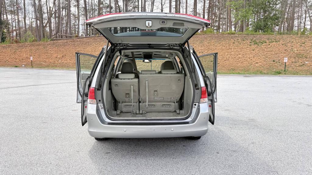 2010 Honda Odyssey - $3,950
