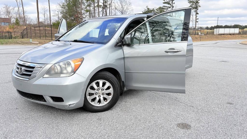 2010 Honda Odyssey - $3,950