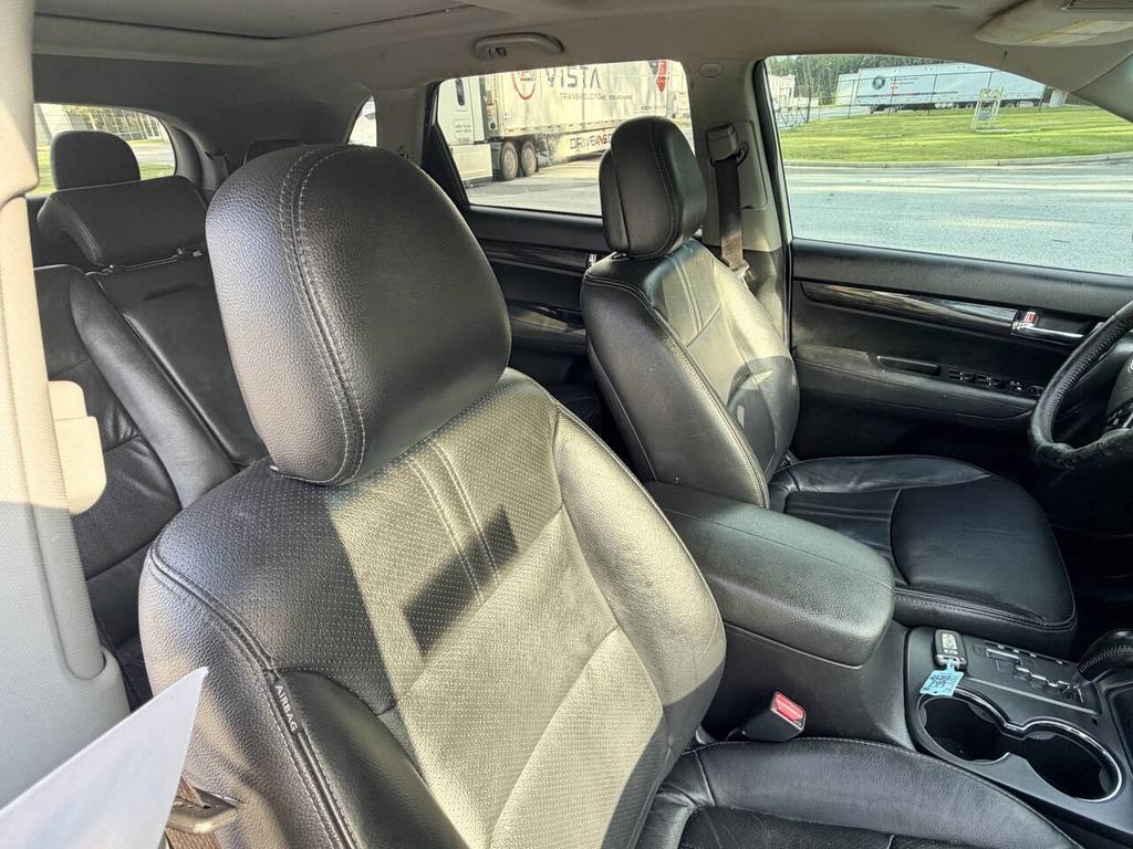 2013 Kia Sorento - $4,900