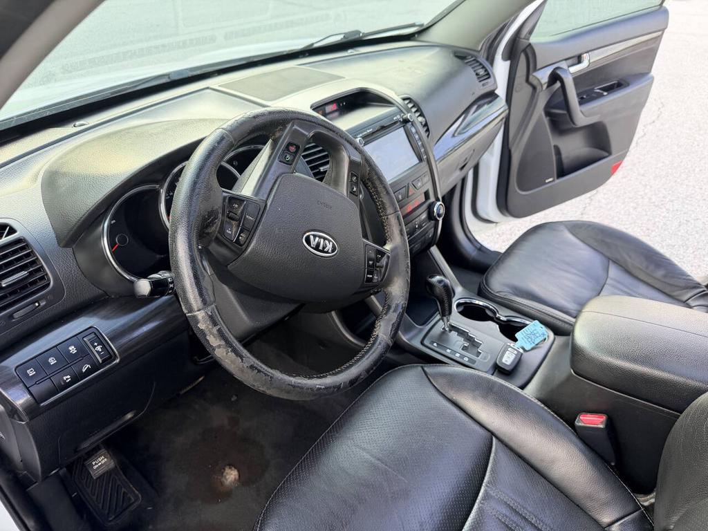 2013 Kia Sorento - $4,900