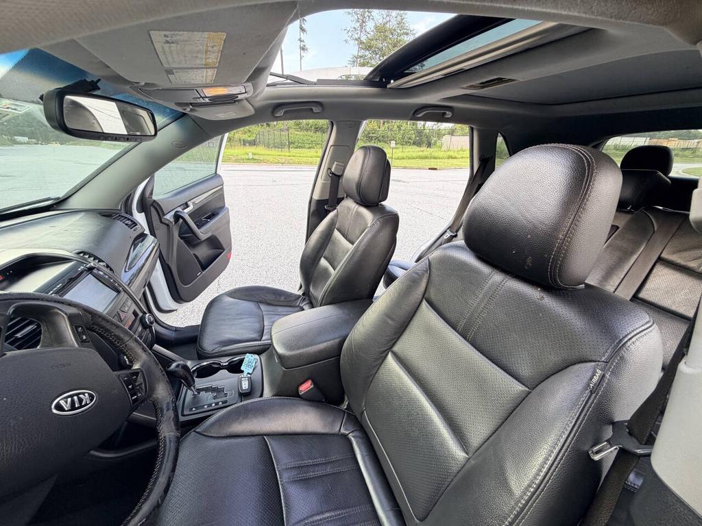 2013 Kia Sorento - $4,900