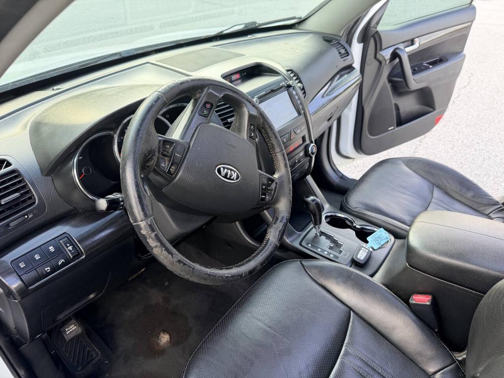 2013 Kia Sorento - $4,900