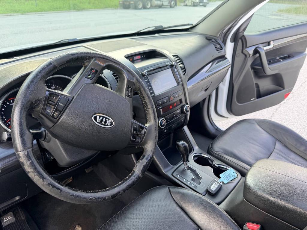 2013 Kia Sorento - $4,900