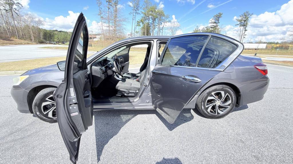 2017 Honda Accord - $6,300