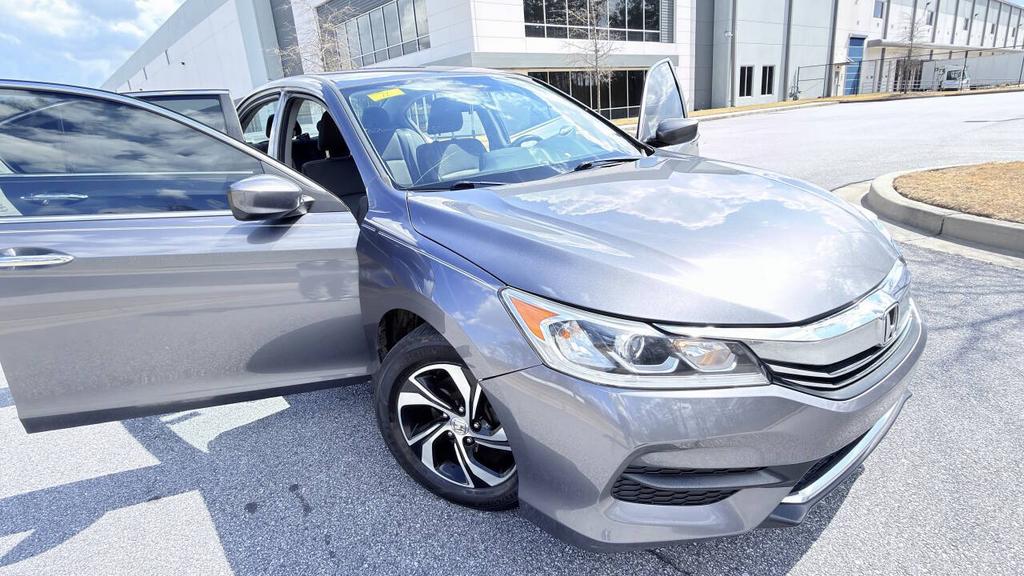 2017 Honda Accord - $6,300