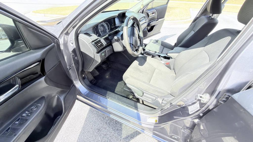 2017 Honda Accord - $6,300