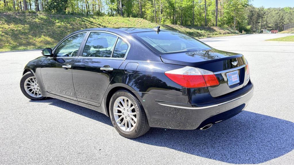 2010 Hyundai Genesis - $5,900